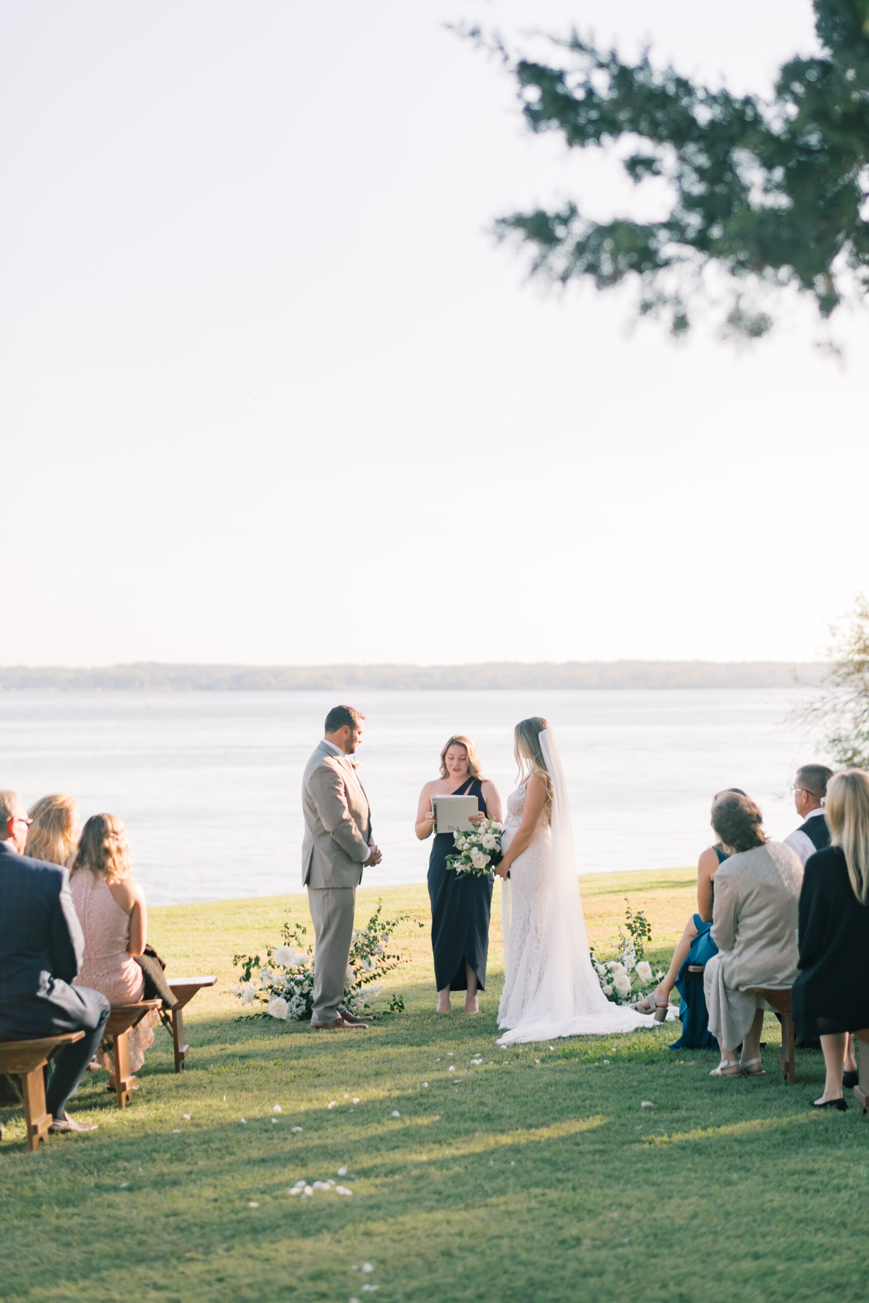 elopement on Patuxent River in Southern Maryland with Amanda Wose Photography 