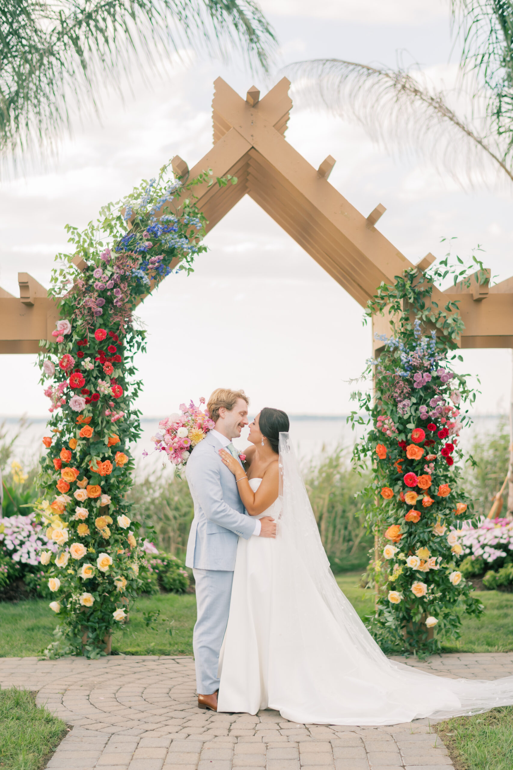 an Annapolis wedding photographer provides insight into incorporating color into your wedding day
