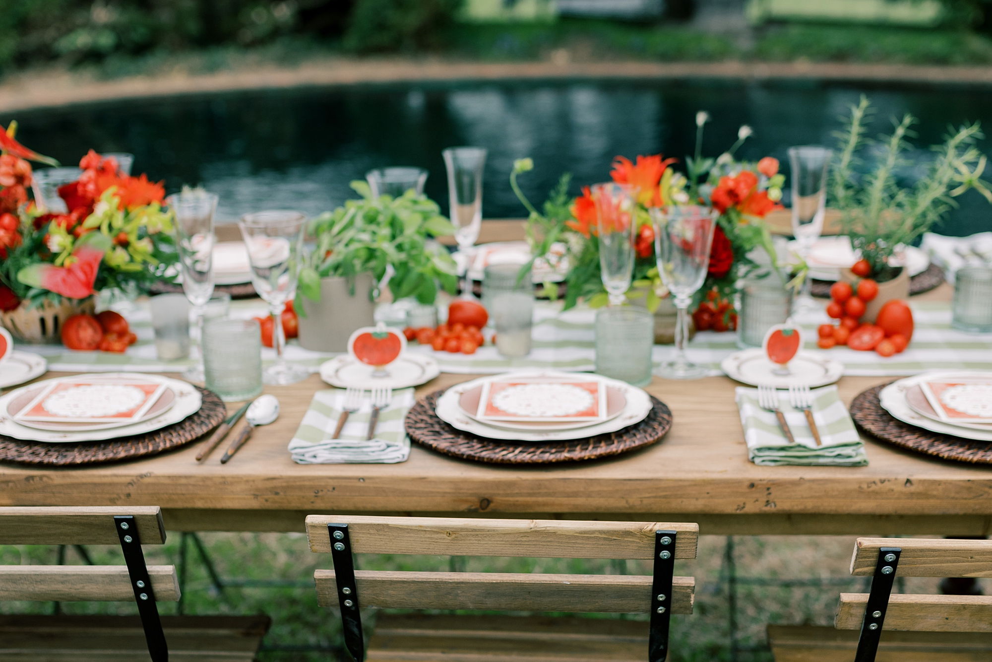 pizza party wedding rehearsal dinner - inspiration for wedding weekend with bold color
