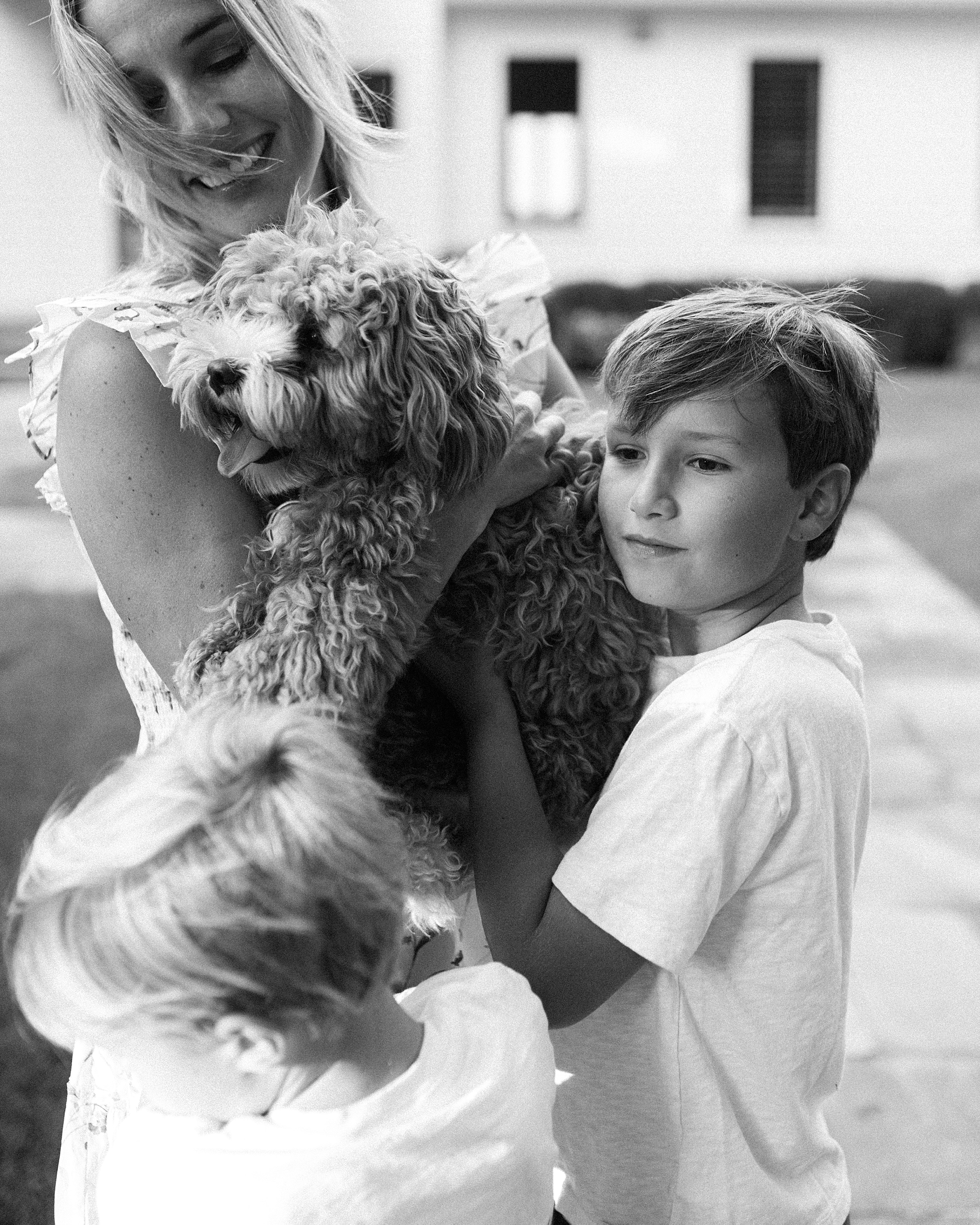 A Relaxed Family Session at Home in Southern Maryland