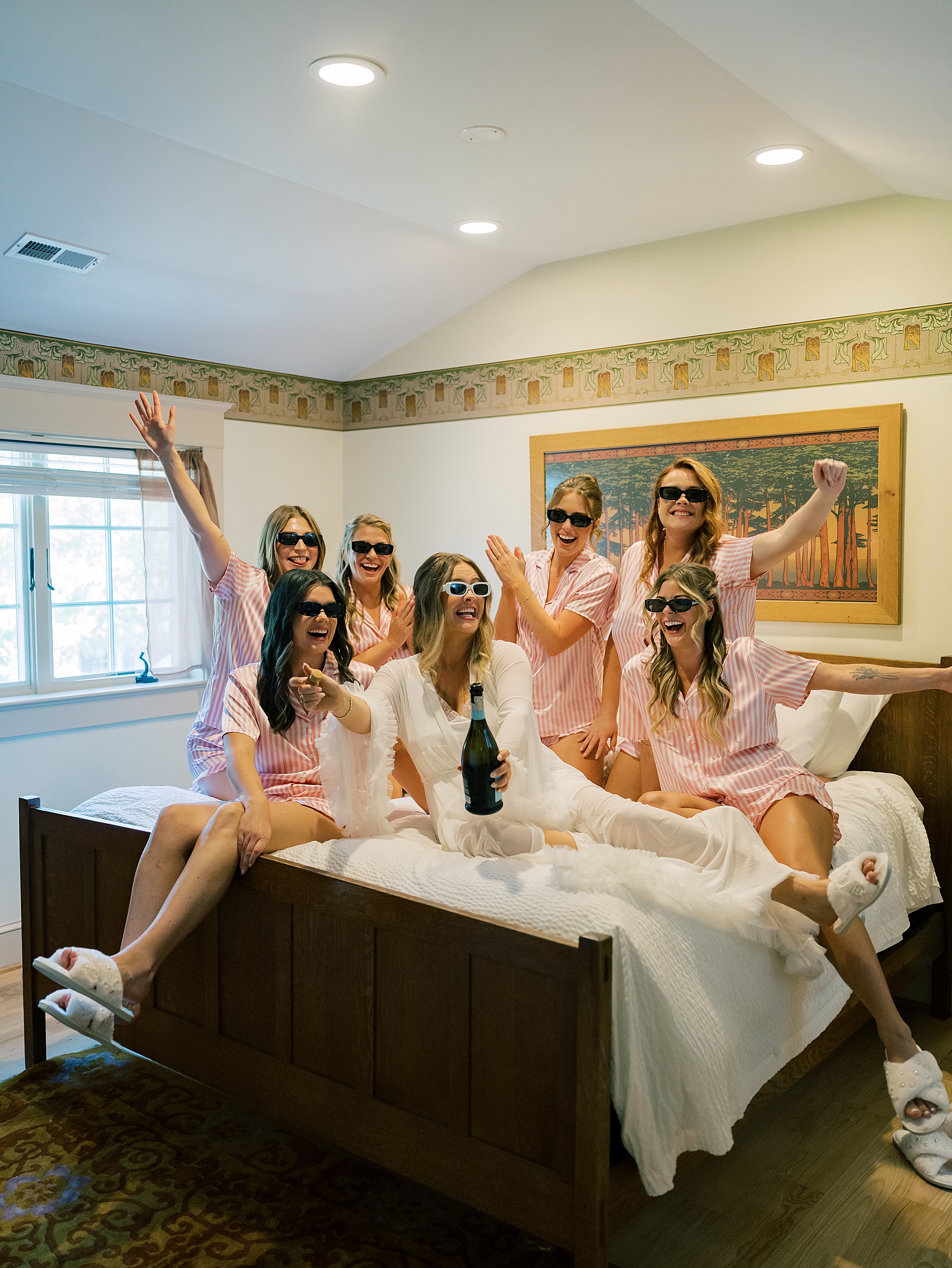 bride and bridesmaids getting ready